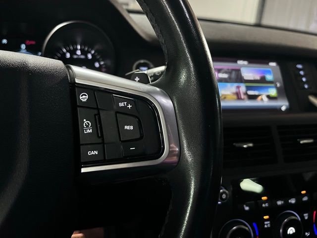 Used 2019 Land Rover Discovery Sport SE AWD/4WD image 25