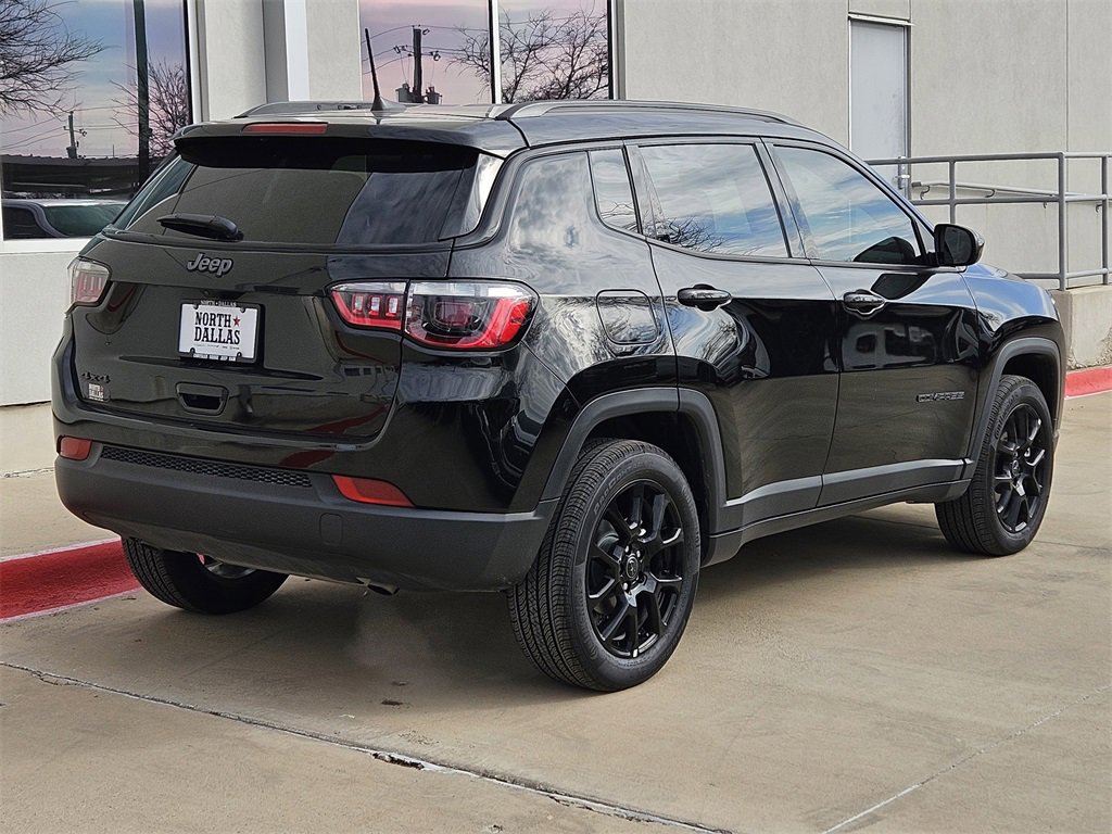 New 2026 Jeep Compass Latitude image 3