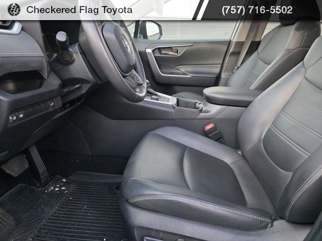 Used 2024 Toyota RAV4 XLE Premium image 19