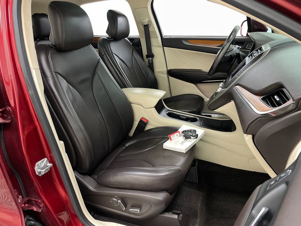 Used 2016 Lincoln MKC Reserve w/ Lincoln MKC Climate Package image 39
