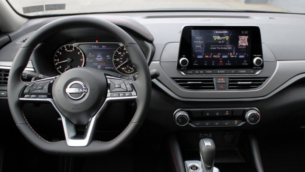 New 2025 Nissan Altima 2.5 SR image 4