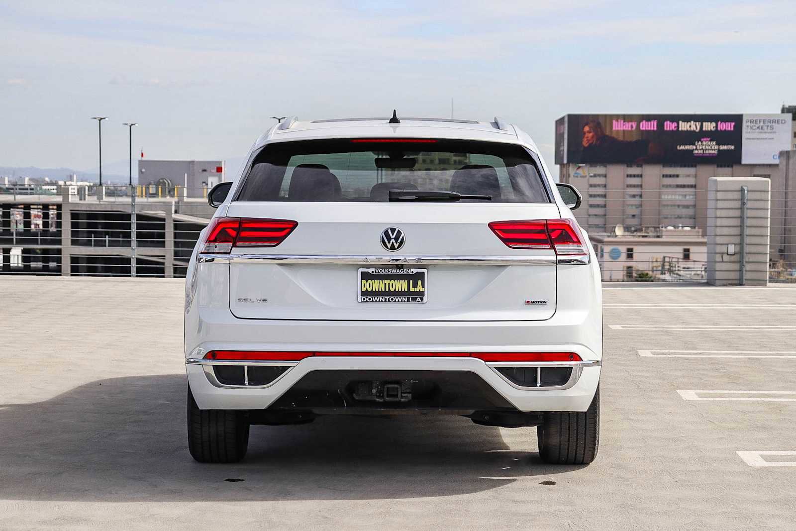 Used 2022 Volkswagen Atlas Cross Sport SEL R-Line image 5