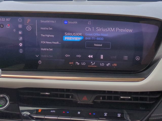 Used 2025 Buick Envision Avenir AWD/4WD image 20