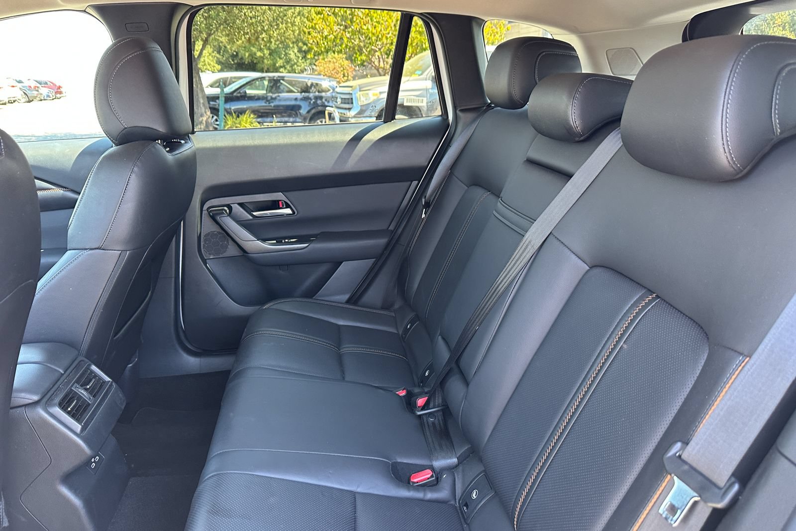 Used 2025 MAZDA CX-50 AWD 2.5 S w/ Premium Plus Pkg image 14