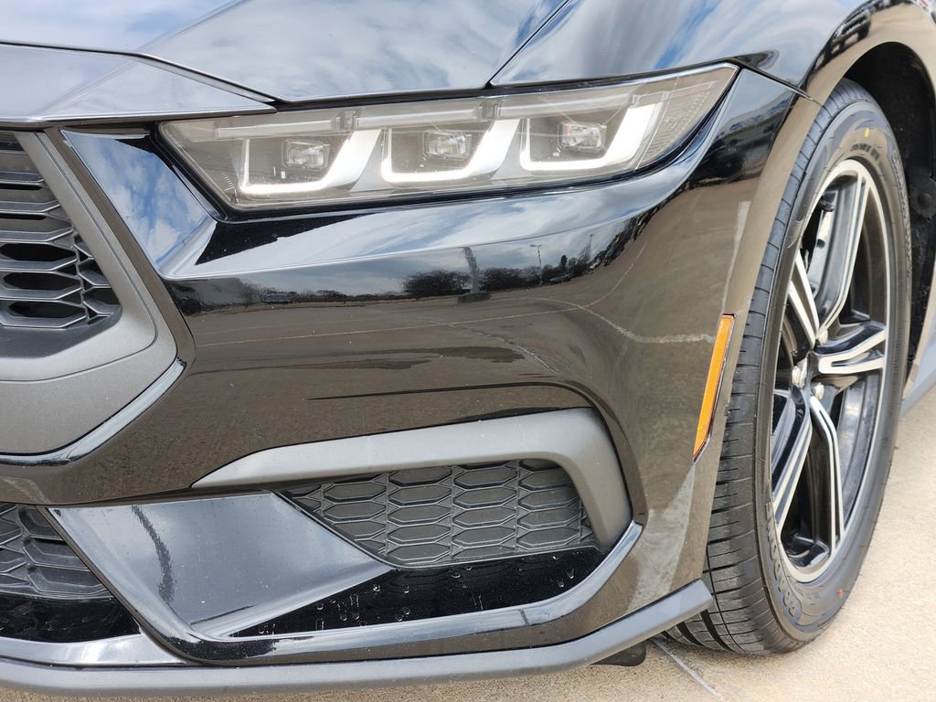 Used 2024 Ford Mustang Premium image 13