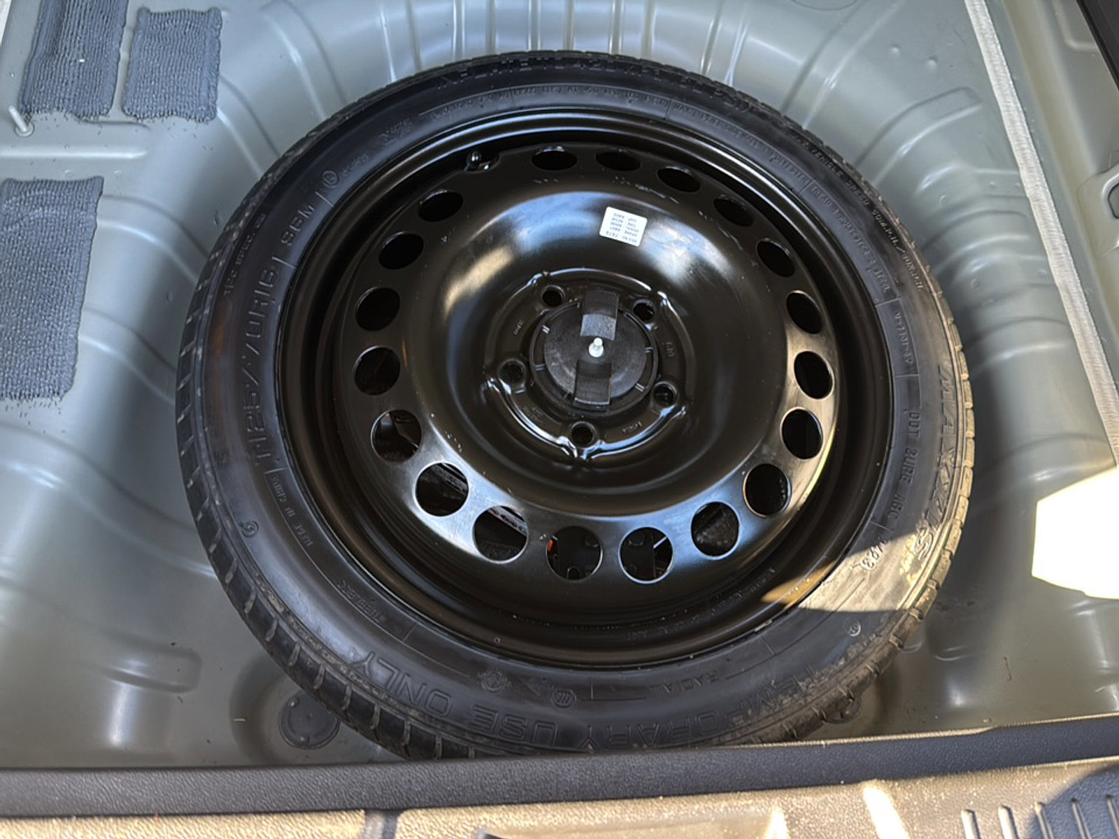 Used 2024 Chevrolet Trax ACTIV w/ Driver Confidence Package image 25