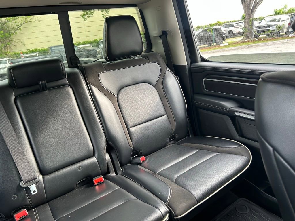 Used 2022 RAM 1500 Laramie AWD/4WD image 15