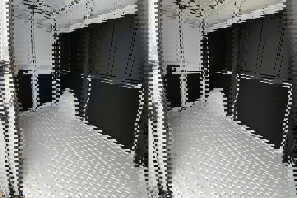 New 2026 RAM ProMaster 2500 w/ Convenience Group image 15