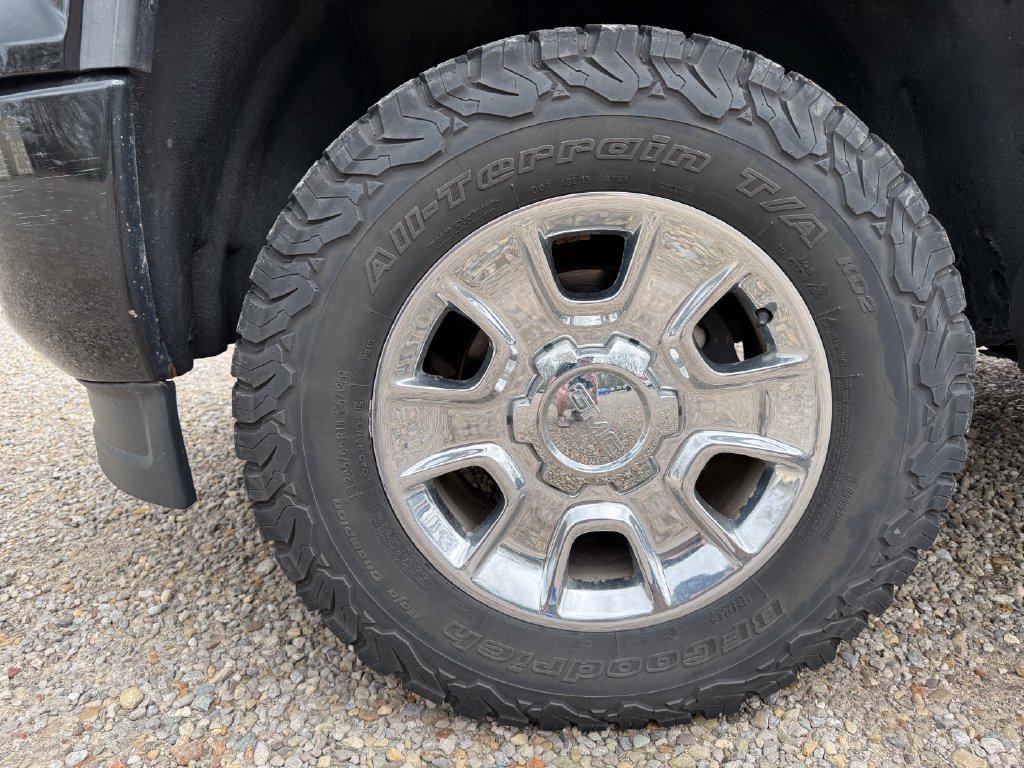 Used 2014 GMC Sierra 1500 SLT w/ All-Terrain Package AWD/4WD image 18