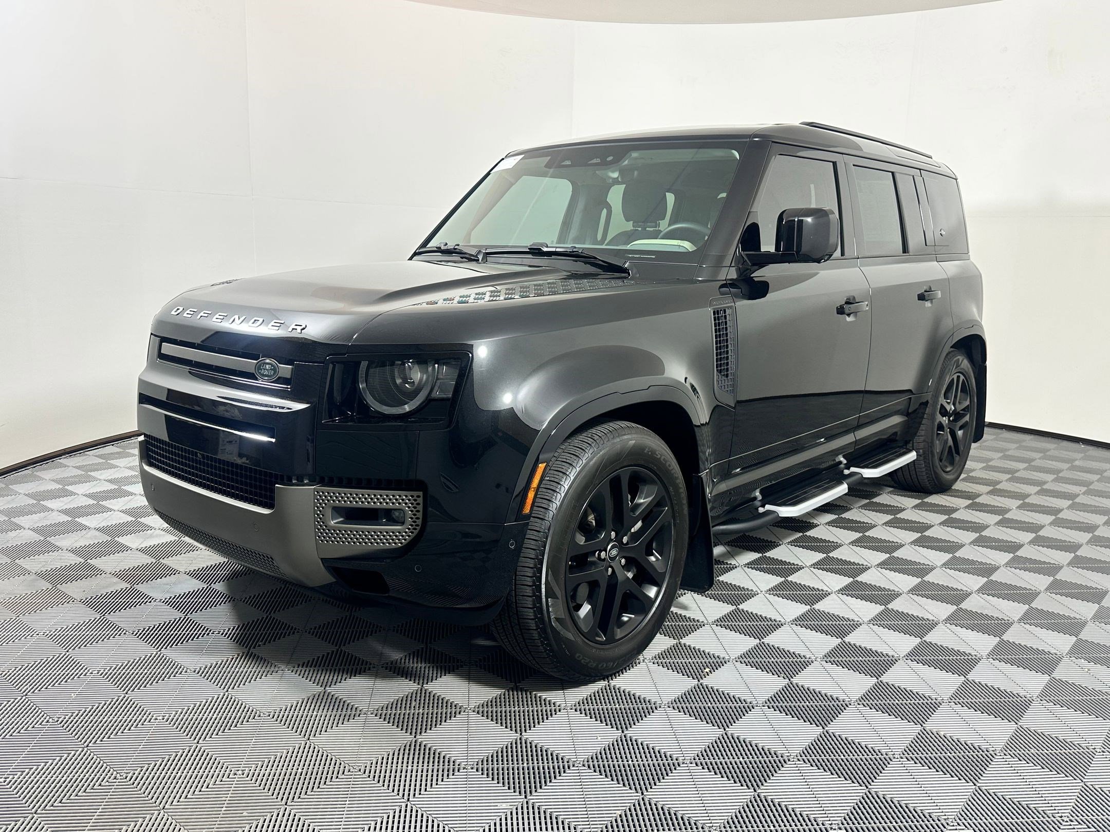 Used 2024 Land Rover Defender 110 X-Dynamic SE