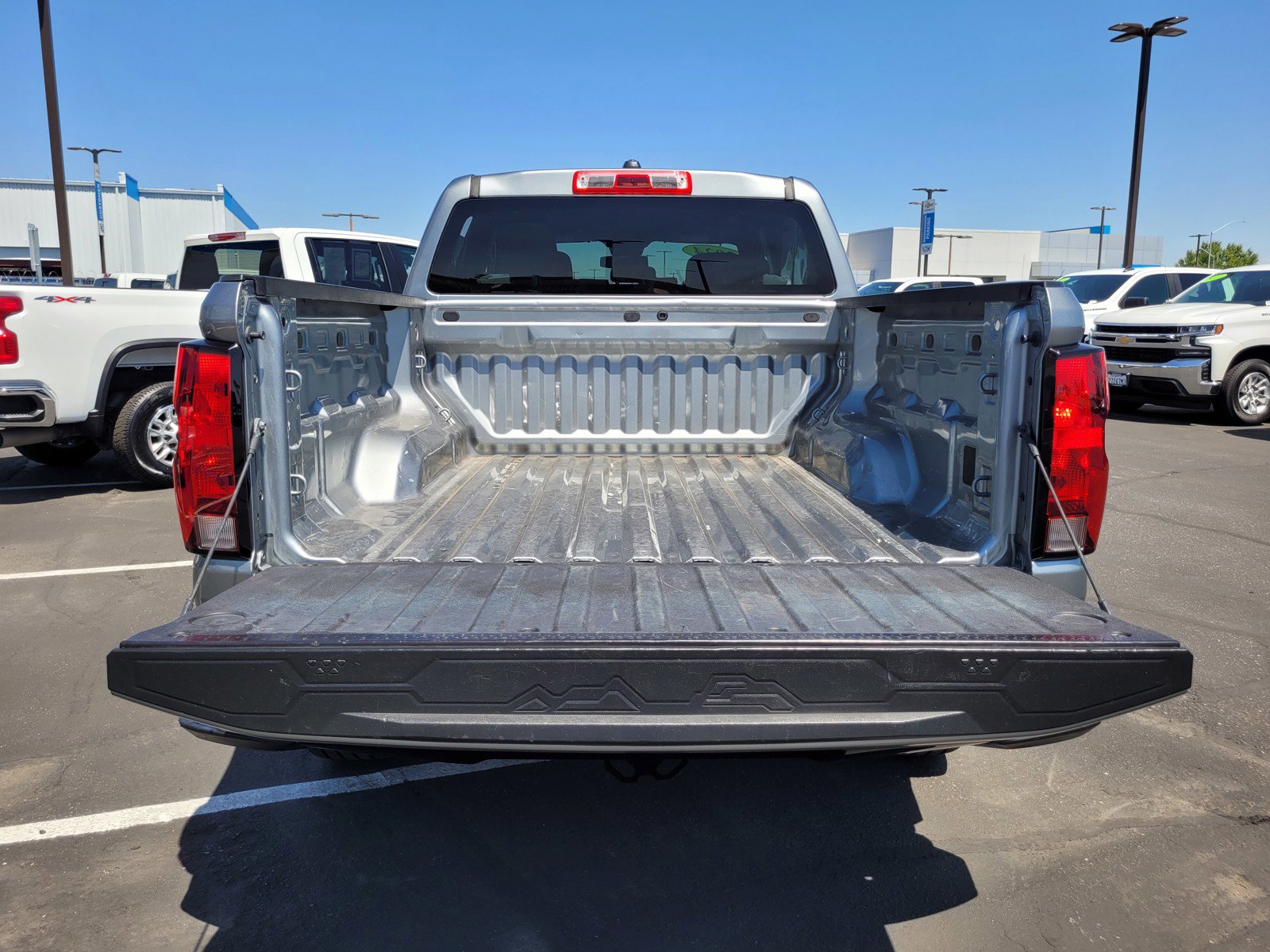Used 2024 Chevrolet Colorado W/T RWD image 27