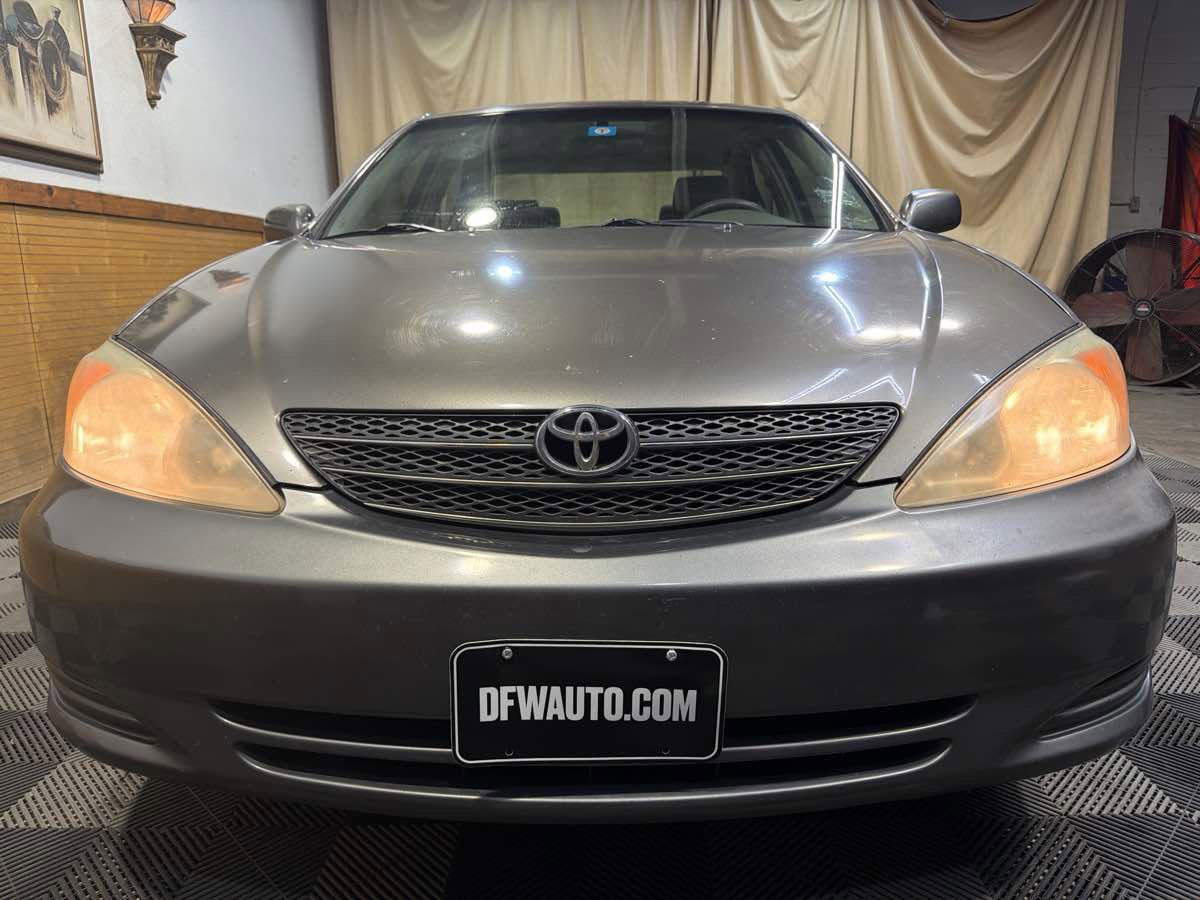 Used 2003 Toyota Camry LE FWD image 3
