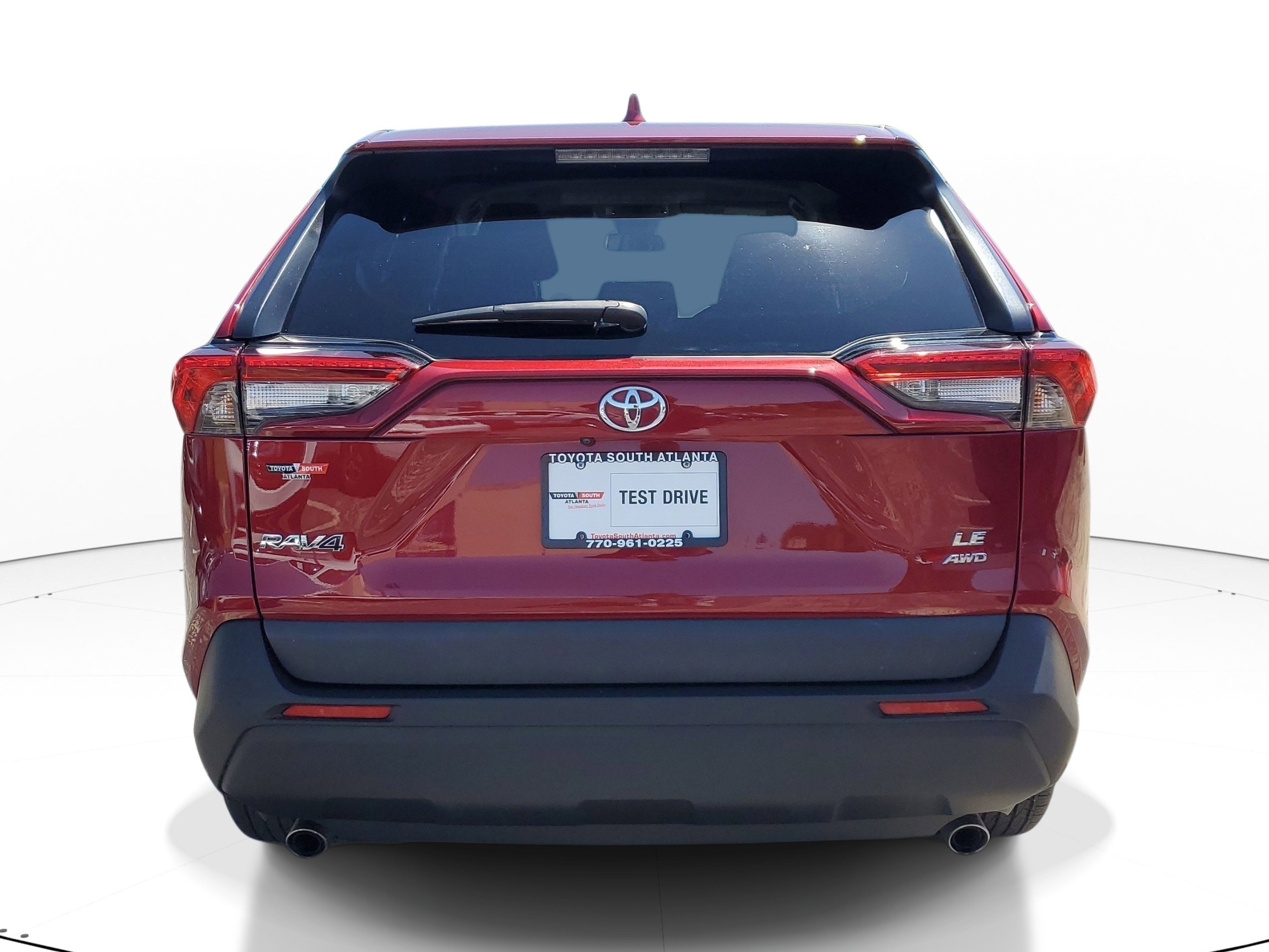 Used 2024 Toyota RAV4 LE AWD/4WD image 5