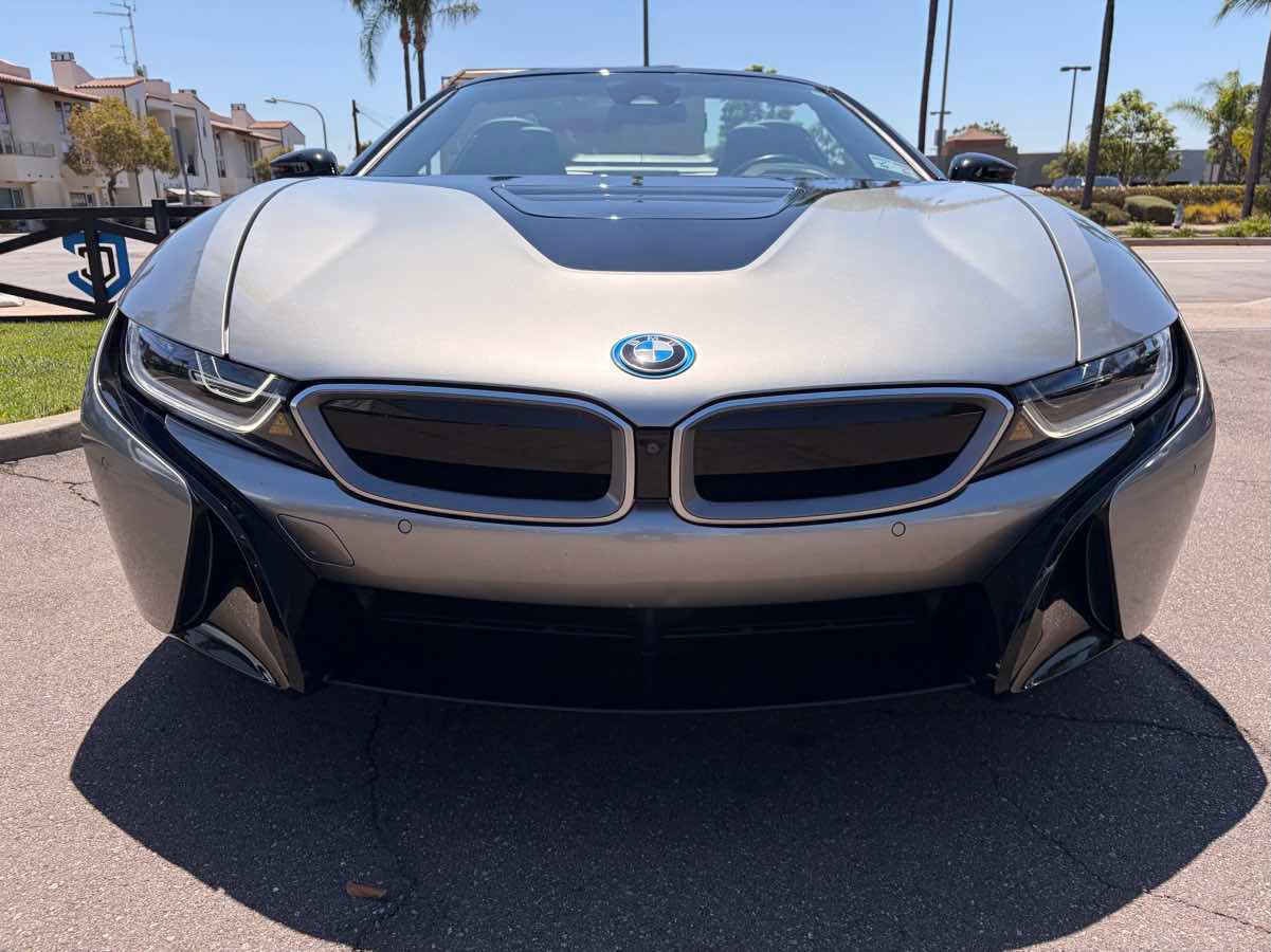 Used 2019 BMW i8 Roadster AWD/4WD image 12