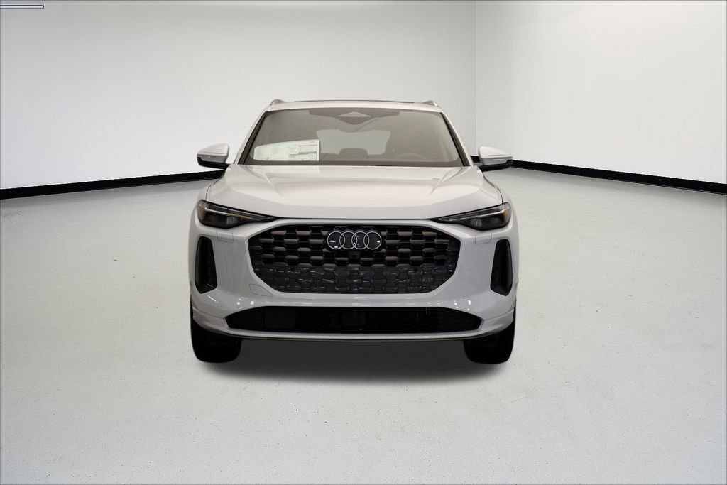 Certified 2025 Audi Q5 2.0T Premium Plus w/ Premium Plus image 8