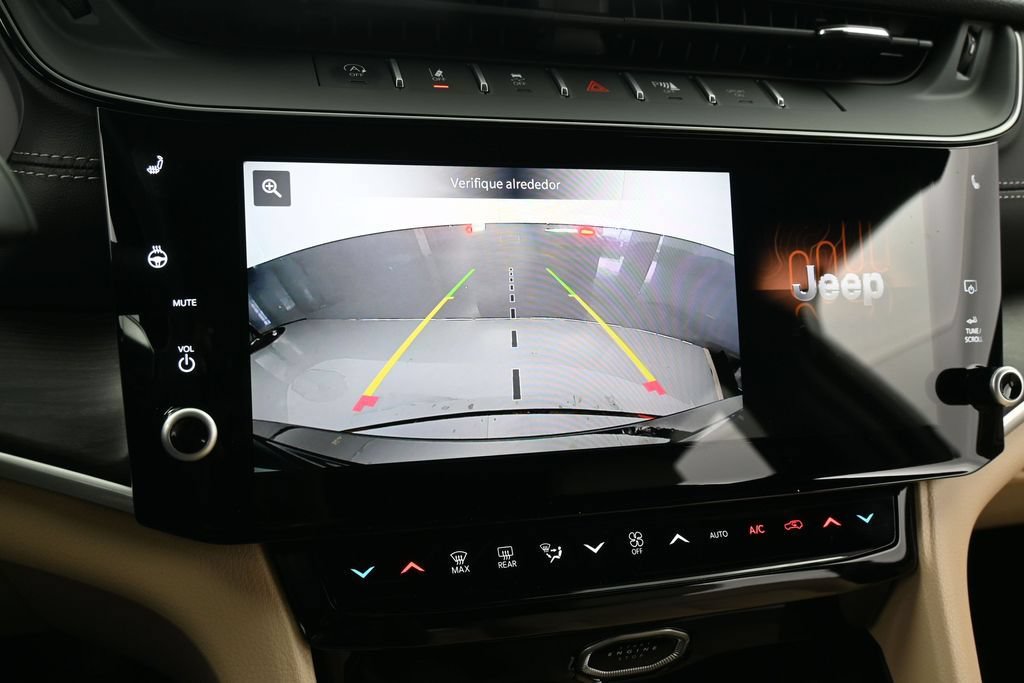 Used 2026 Jeep Grand Cherokee Limited RWD image 18