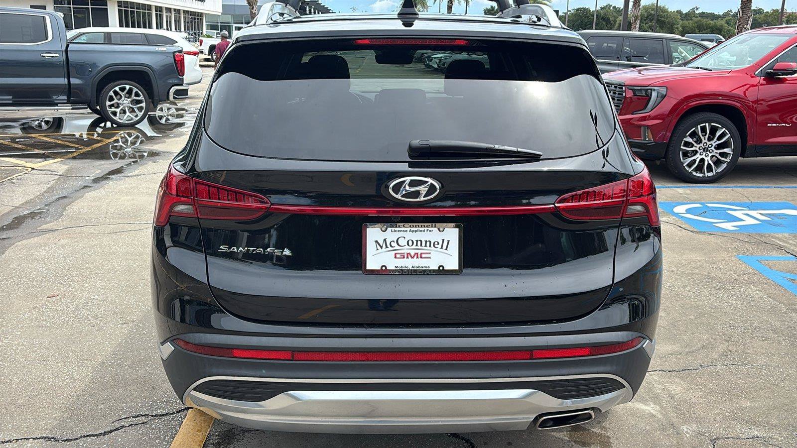 Used 2023 Hyundai Santa Fe SEL w/ Premium Package FWD image 6