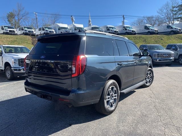 New 2025 Ford Expedition Active image 10