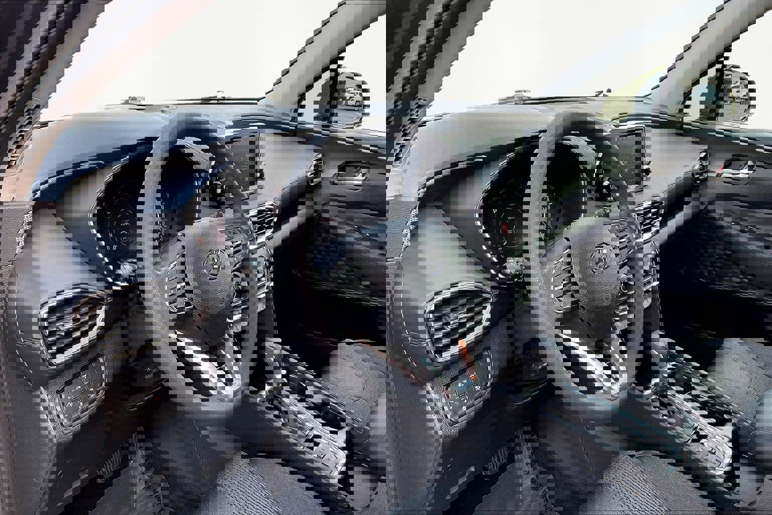 Used 2020 Hyundai Santa Fe SEL AWD/4WD image 16