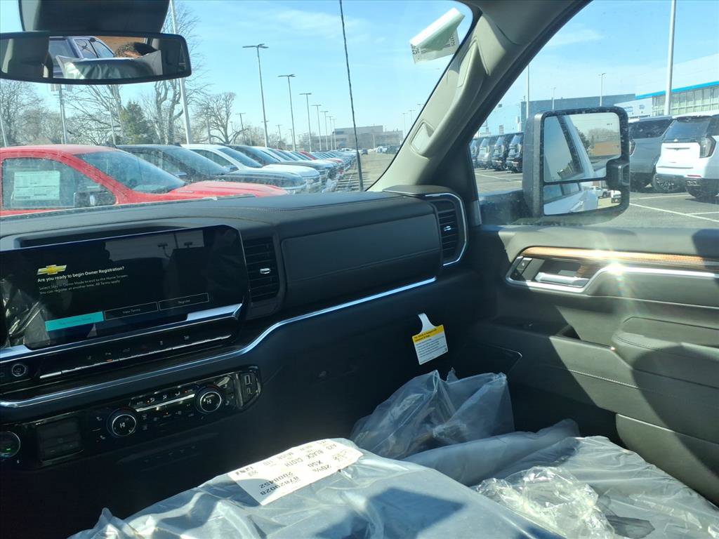 New 2026 Chevrolet Silverado 3500 LT w/ All Star Edition image 12