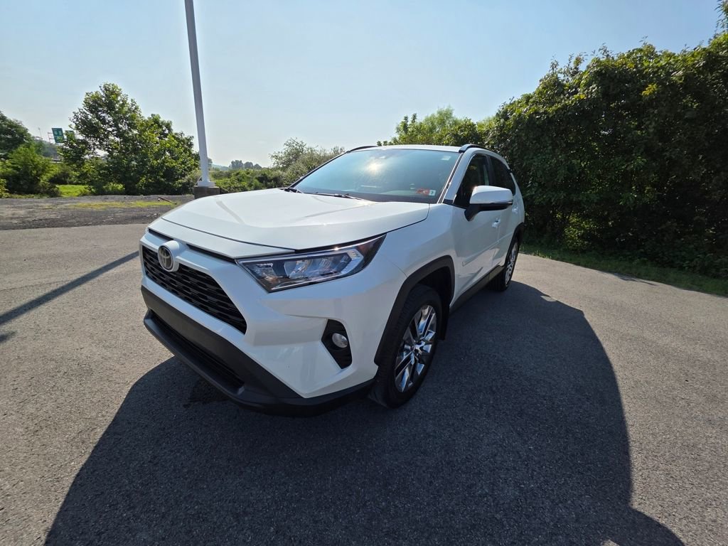 Used 2021 Toyota RAV4 XLE Premium image 1