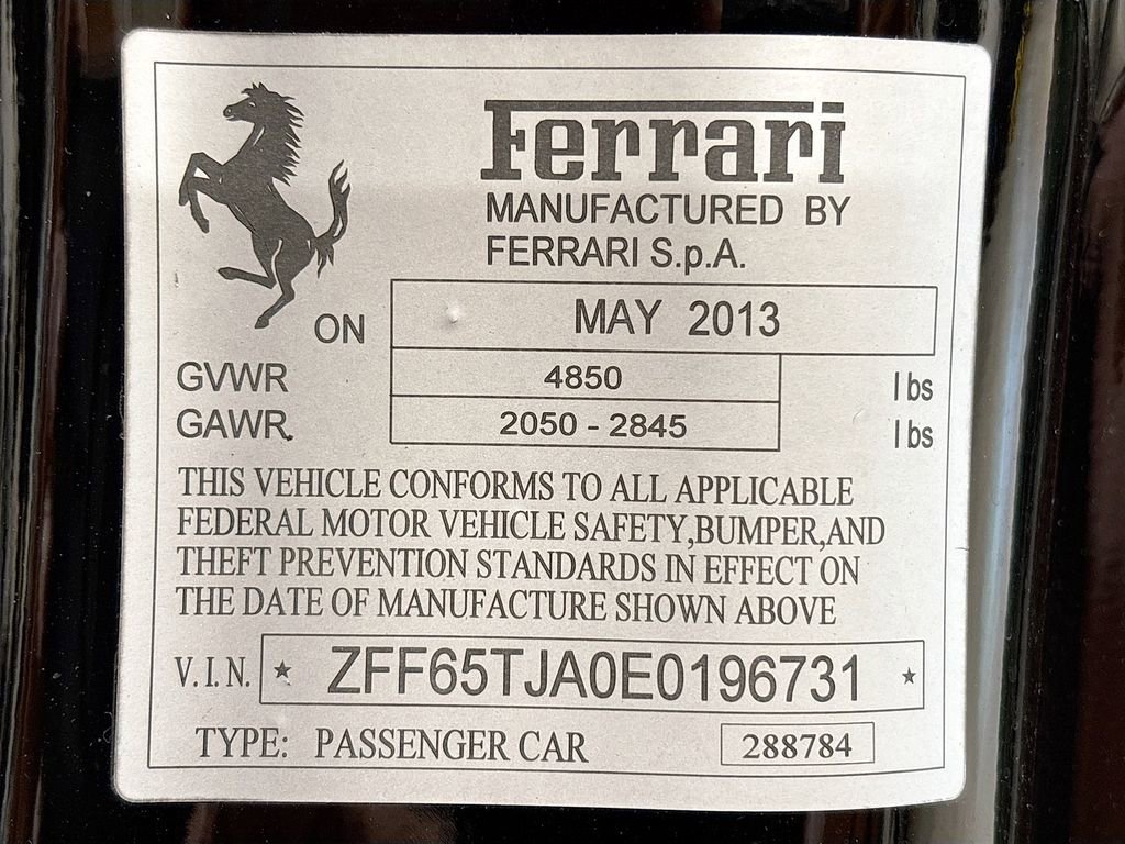 Used 2014 Ferrari California image 30