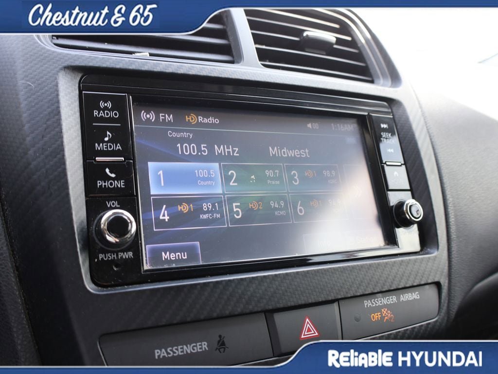 Used 2021 Mitsubishi Outlander Sport SE image 32