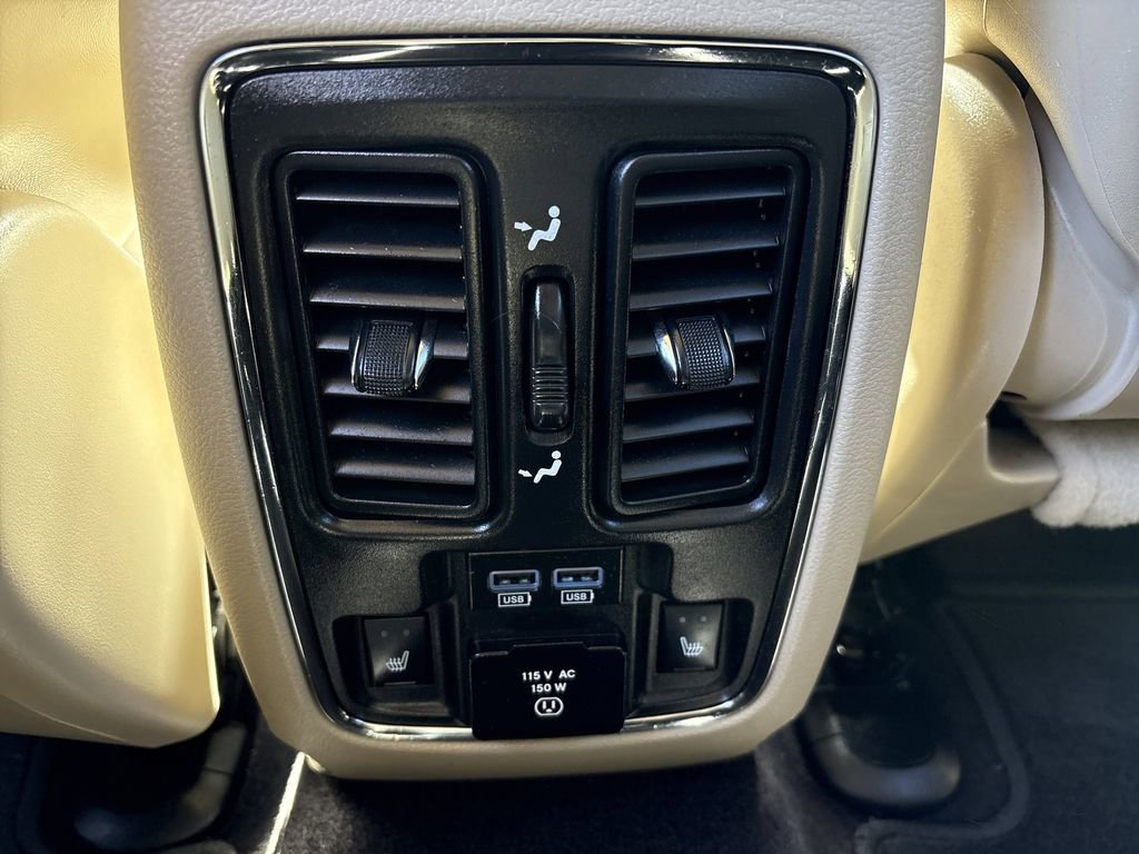 Used 2017 Jeep Grand Cherokee Limited image 10
