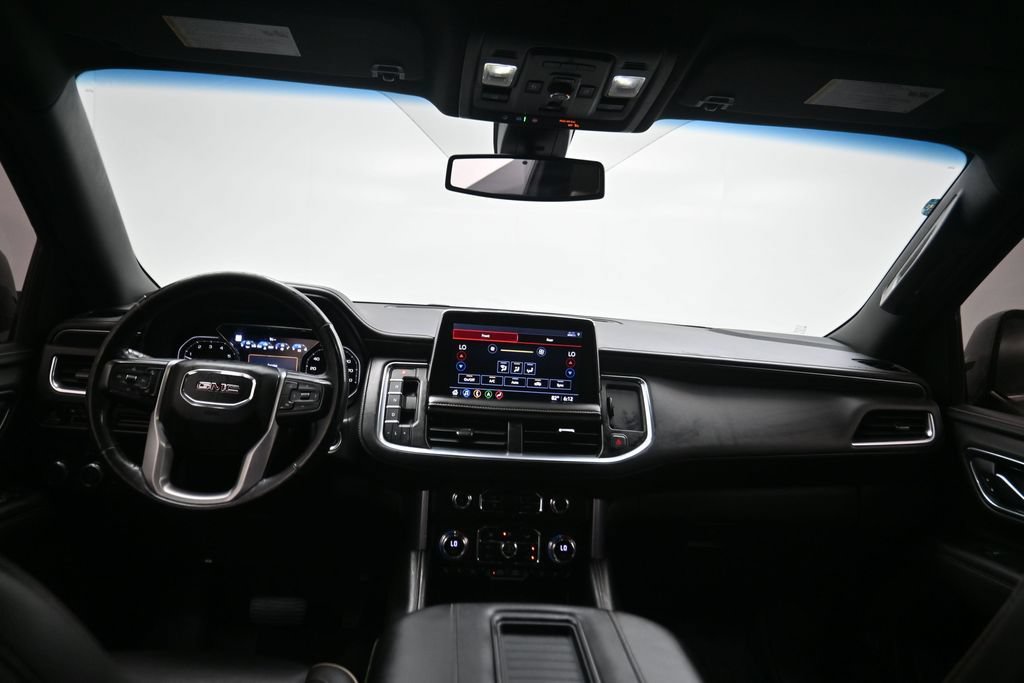 Used 2021 GMC Yukon XL SLT w/ SLT Premium Package RWD image 14