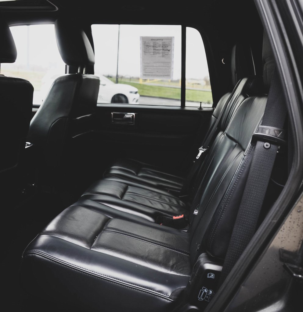 Used 2017 Lincoln Navigator Select image 23