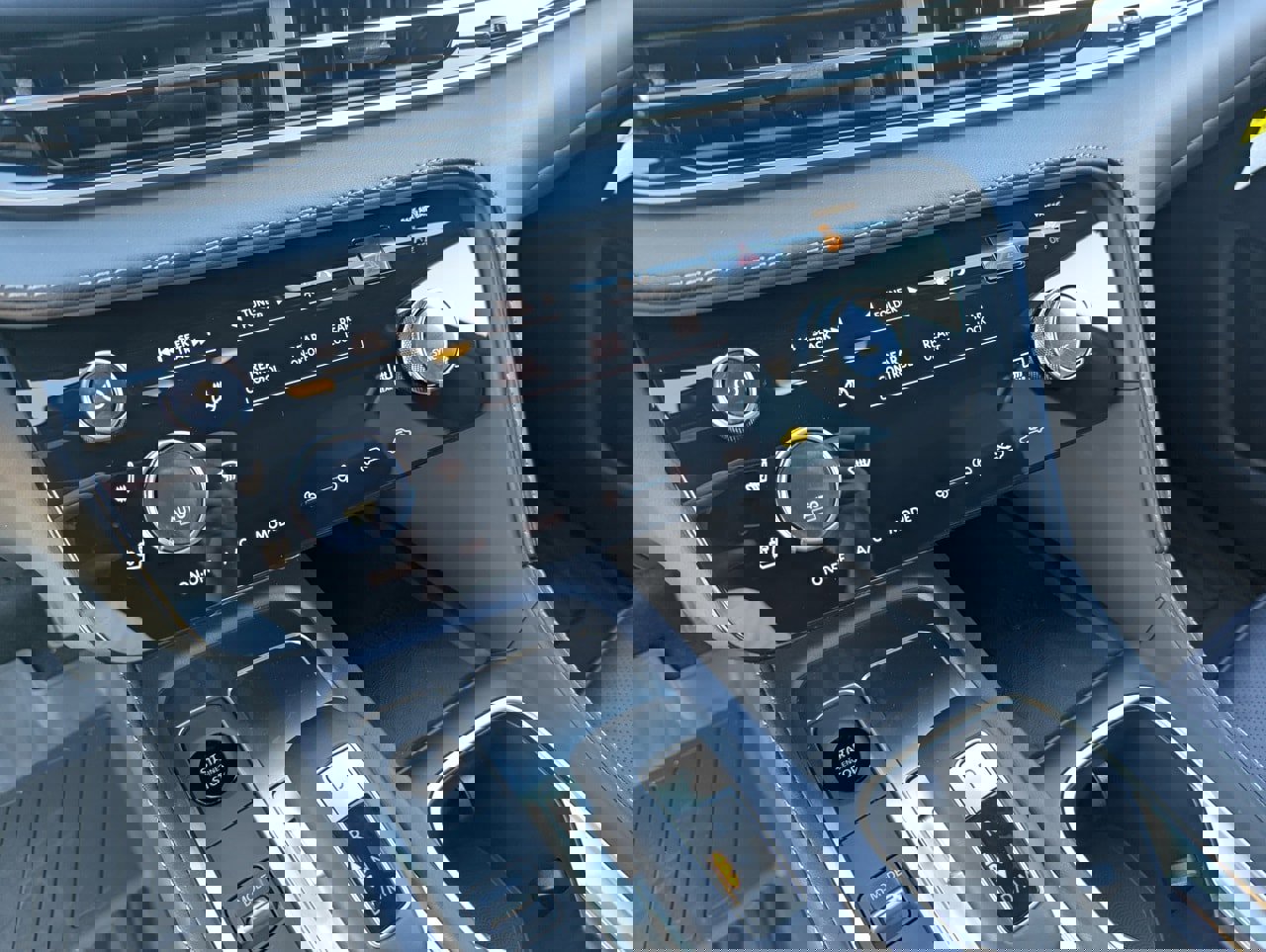 New 2026 INFINITI QX60 Sport image 18