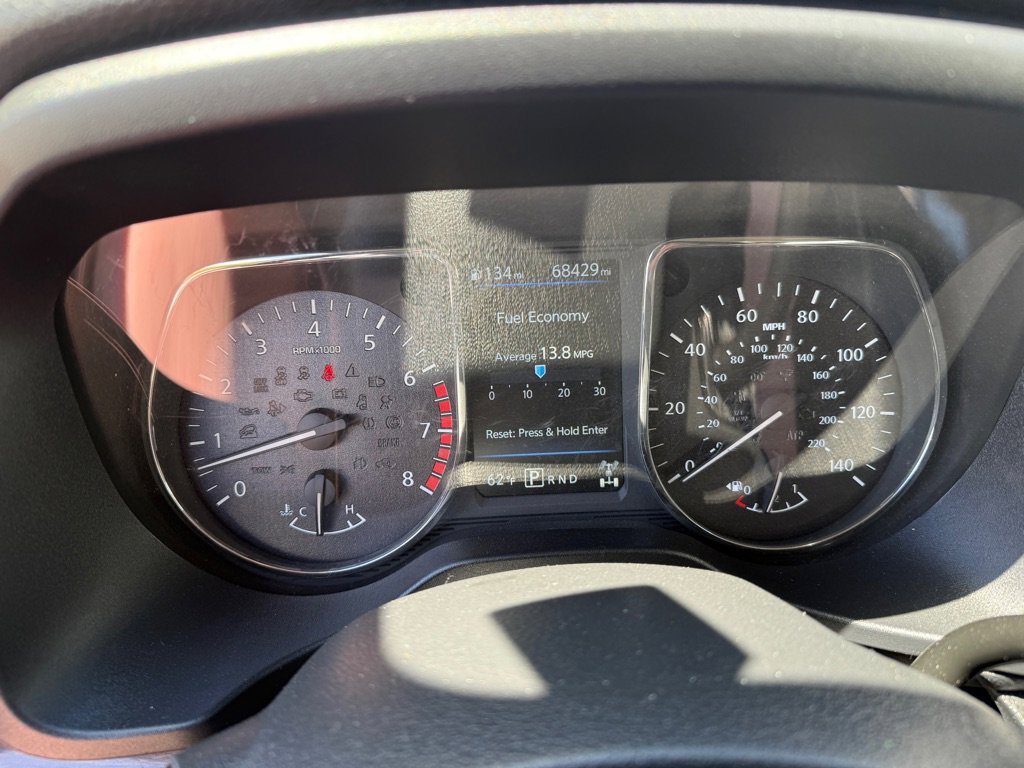 Used 2019 Nissan Titan Platinum Reserve AWD/4WD image 12