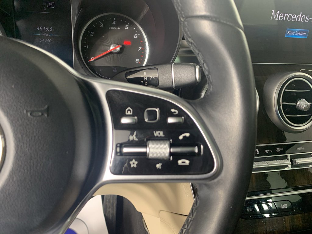 Used 2020 Mercedes-Benz GLC 300 4MATIC w/ Parking Assistance Package image 21