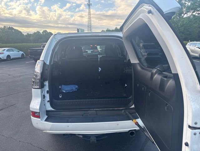 Used 2018 Lexus GX 460 w/ Navigation Package AWD/4WD image 10