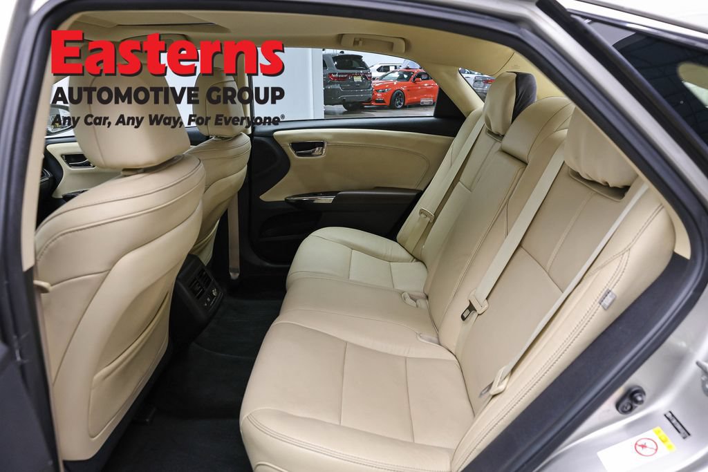 Used 2017 Toyota Avalon Limited w/ All Weather Liner Package FWD image 22