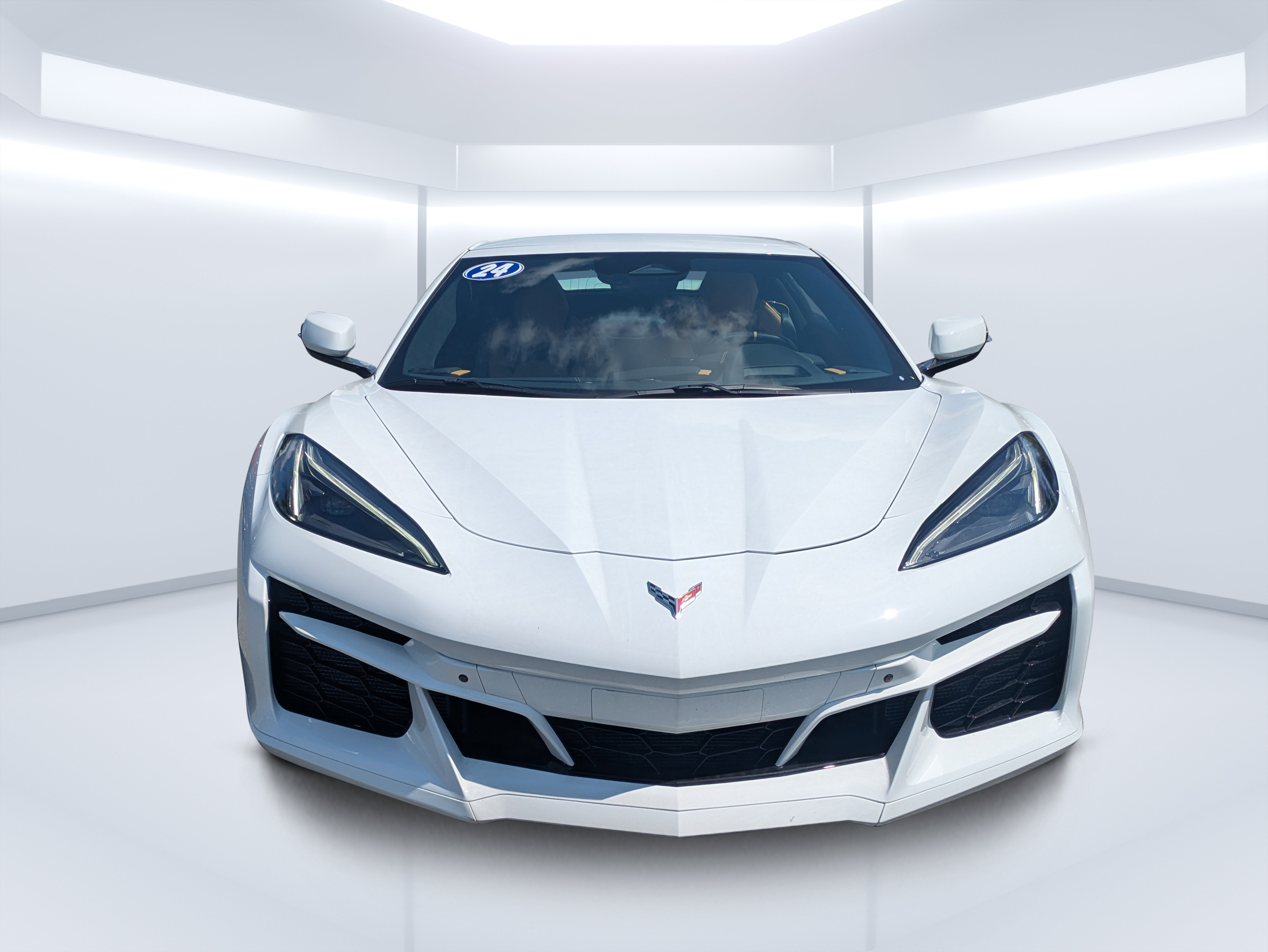 Used 2024 Chevrolet Corvette Z06 RWD image 8