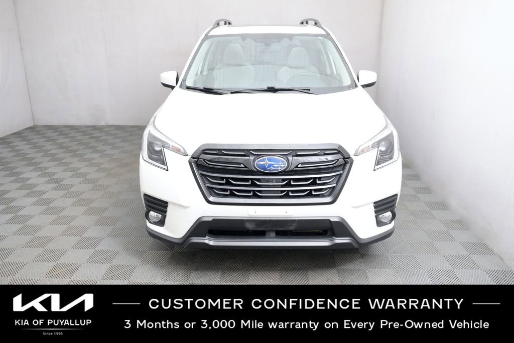 Used 2022 Subaru Forester Premium AWD/4WD image 2