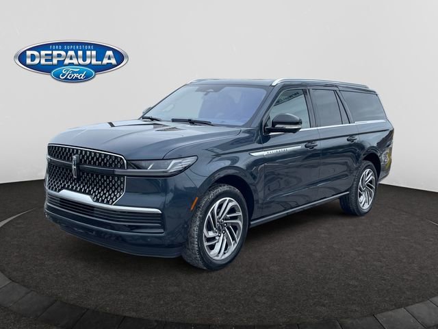 Used 2025 Lincoln Navigator L Reserve image 1
