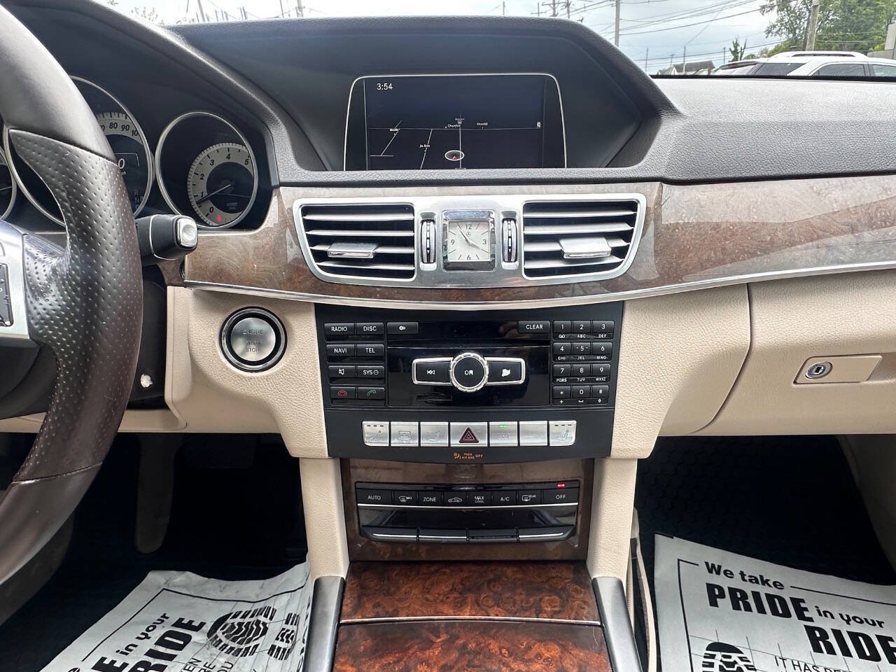 Used 2014 Mercedes-Benz E 350 4MATIC Sedan image 21