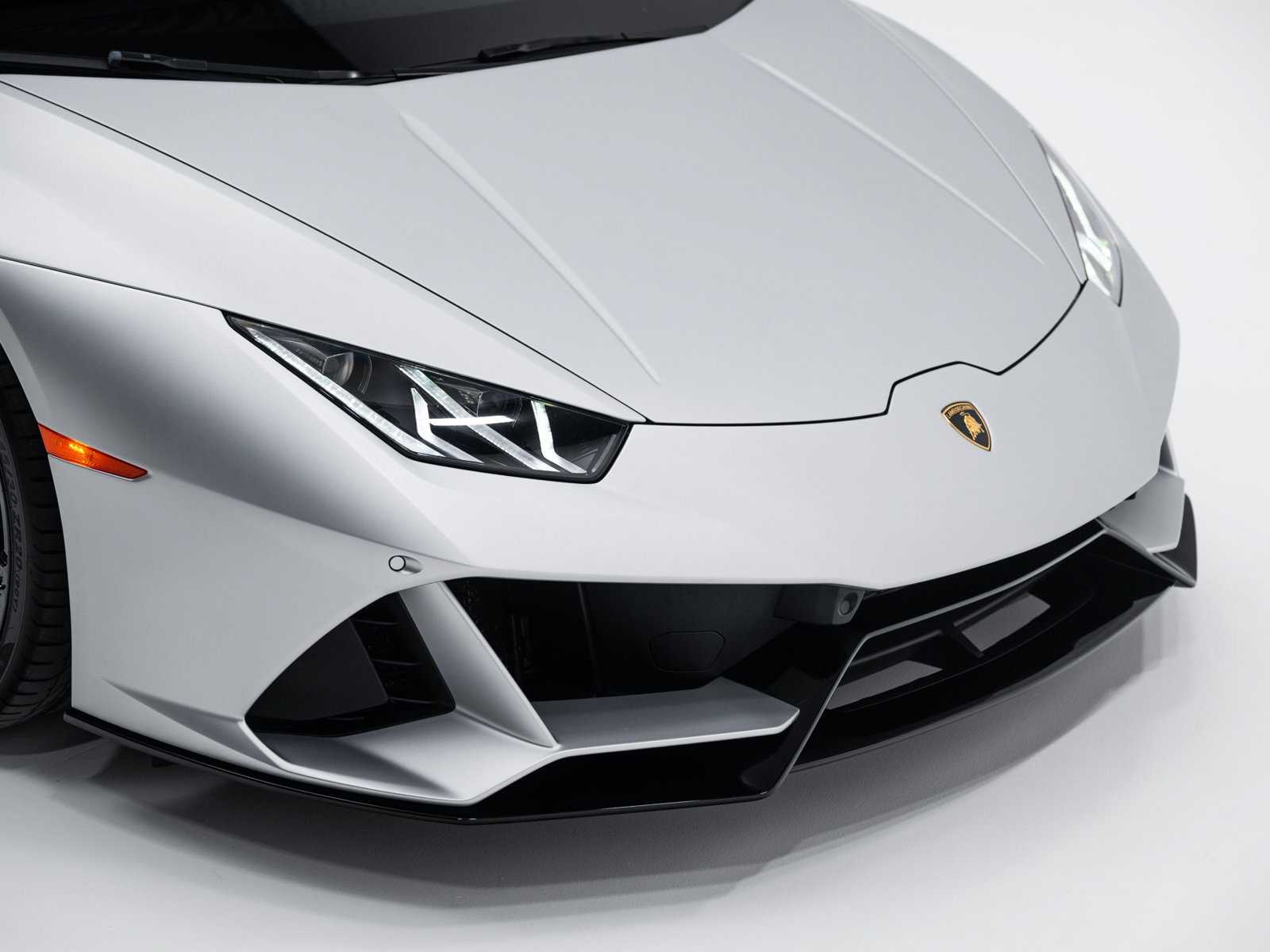 Used 2020 Lamborghini Huracan EVO AWD/4WD image 16