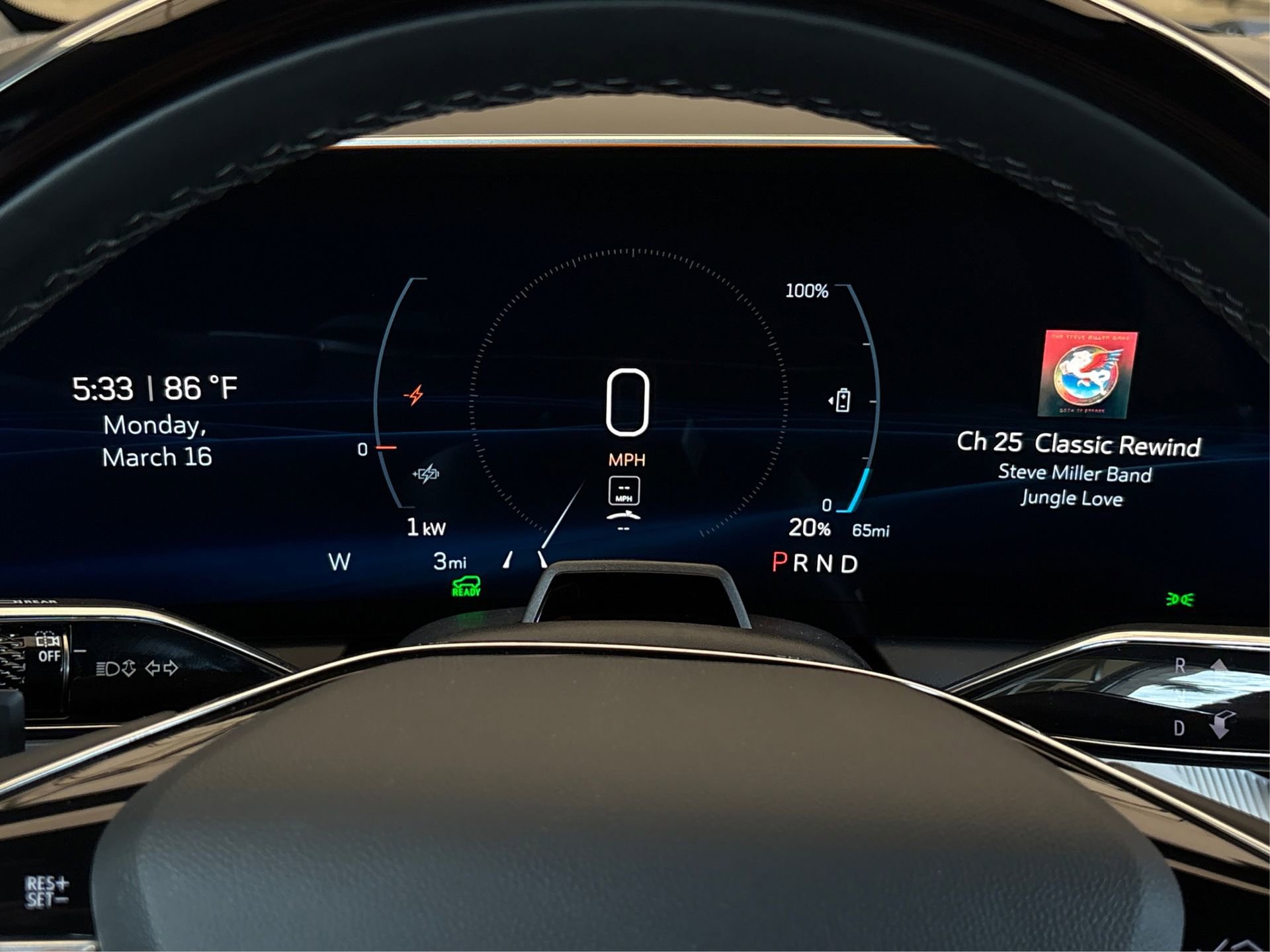 New 2026 Cadillac Optiq Luxury 1 image 18