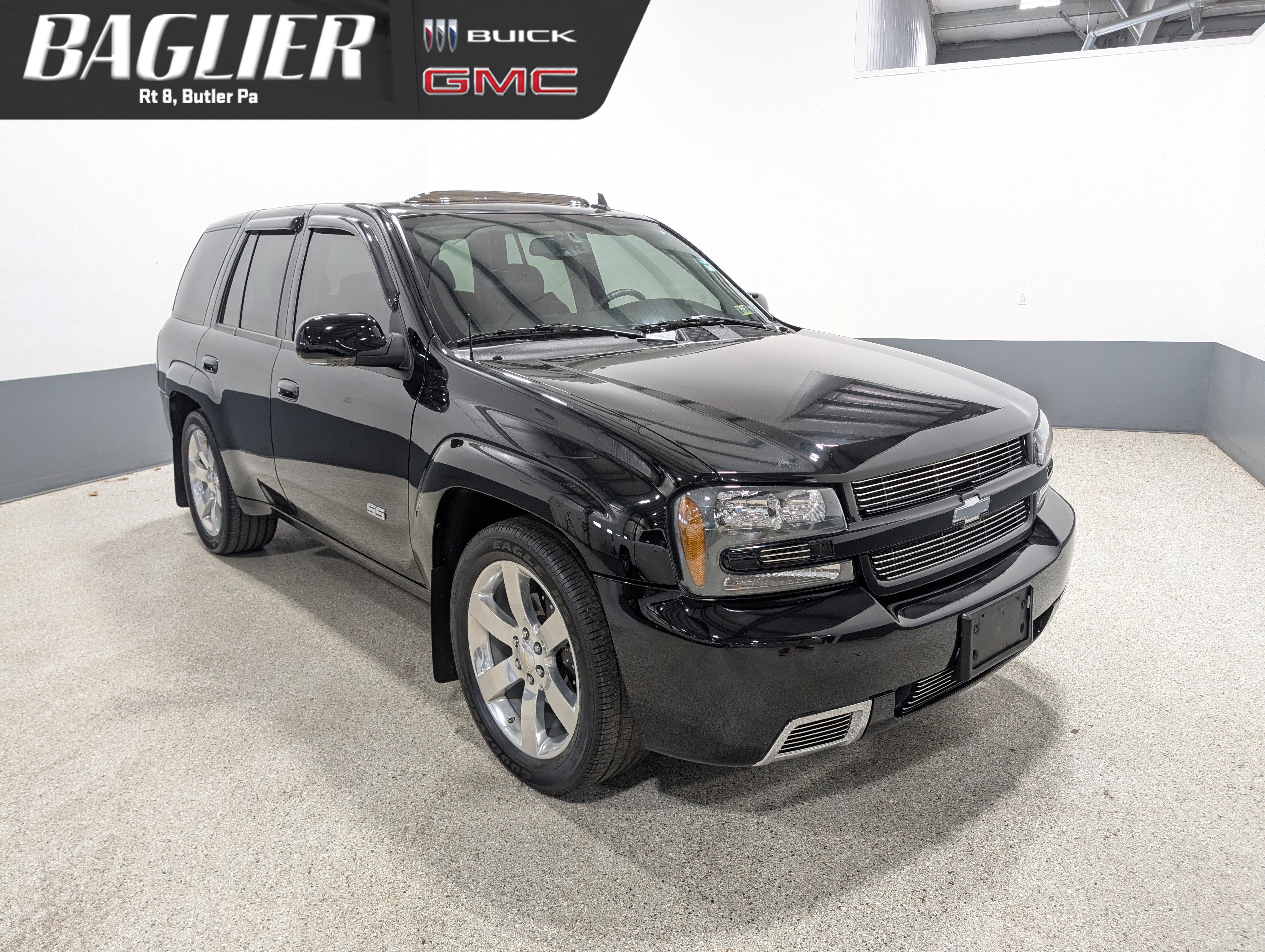 Used 2006 Chevrolet TrailBlazer LT w/ SS Package AWD/4WD image 1