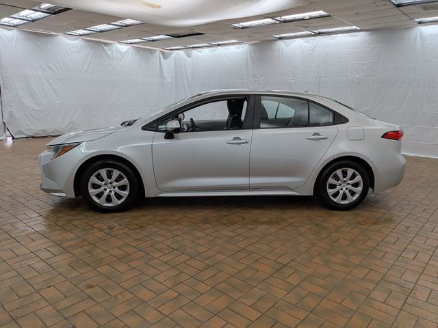 Used 2021 Toyota Corolla LE image 4