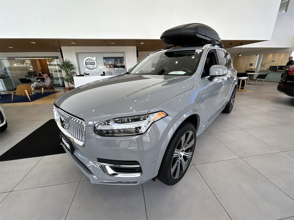 Certified 2025 Volvo XC90 B6 Ultra w/ Protection Package Premier image 4