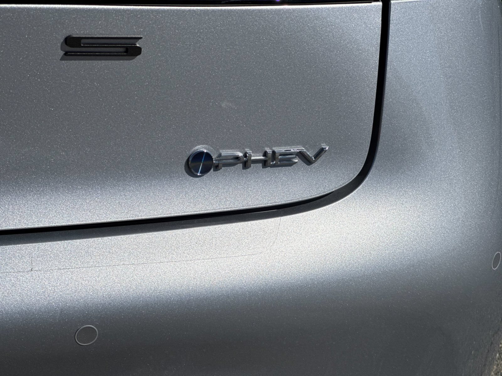Used 2025 Toyota Prius Plug-In Hybrid FWD image 27