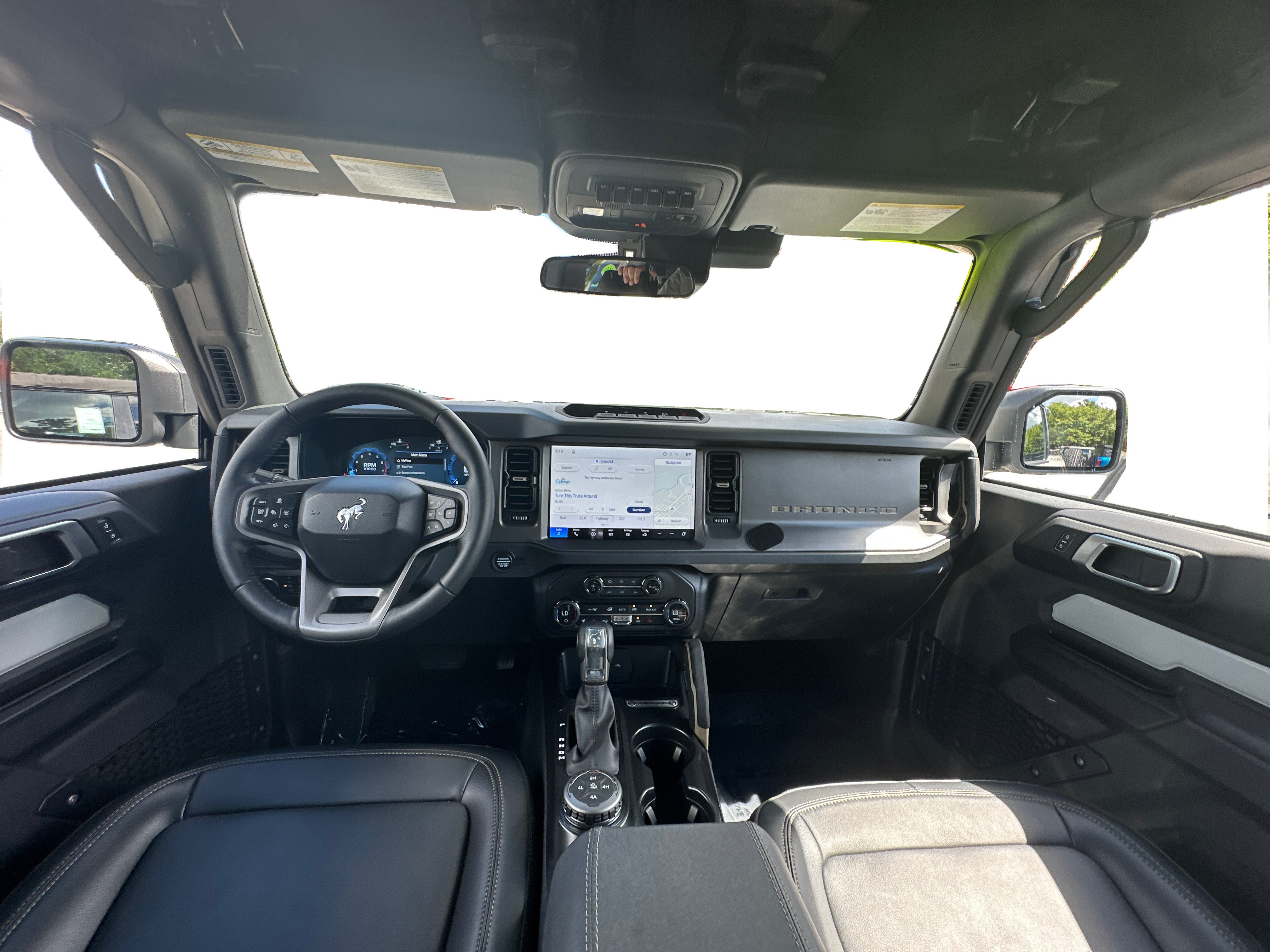 Used 2026 Ford Bronco Badlands AWD/4WD image 13