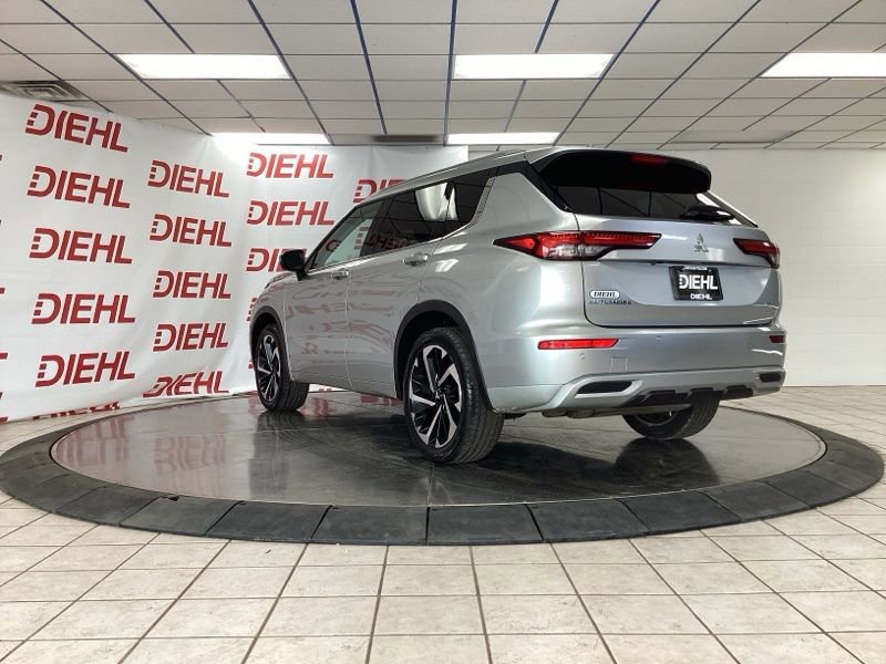 Used 2023 Mitsubishi Outlander SEL image 5