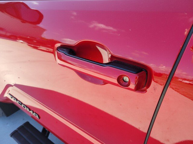 Used 2024 Toyota Tacoma TRD Sport w/ TRD Sport Premium Package AWD/4WD image 7
