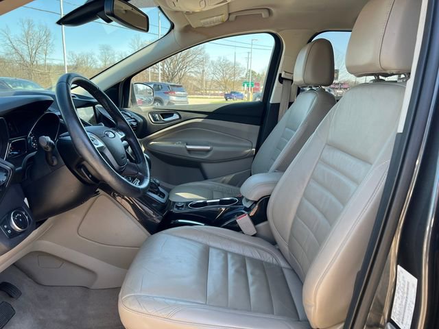 Used 2016 Ford Escape Titanium image 4