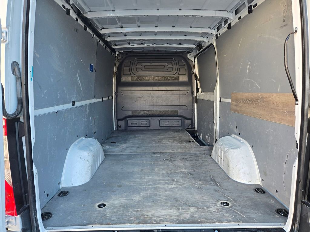 Used 2023 Mercedes-Benz Sprinter 144 Cargo image 9